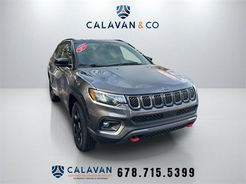 Used 2023 Jeep Compass Trailhawk image 1
