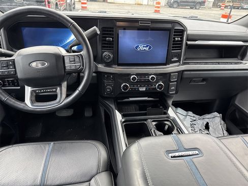 Used 2025 Ford F350 Platinum image 15