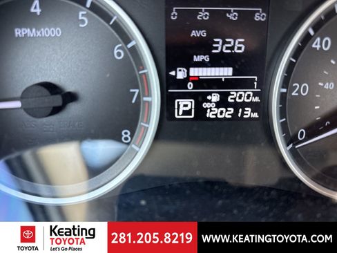 Used 2021 Nissan Kicks S image 16