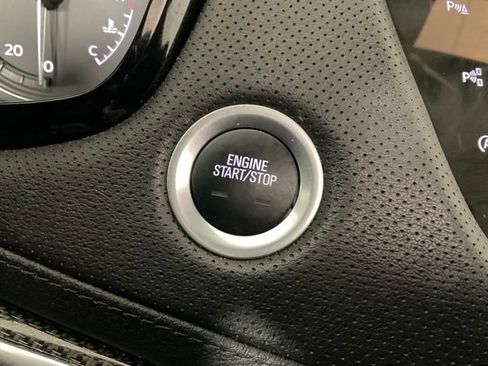 Used 2024 Cadillac XT5 Sportv w/ Technology Package image 15