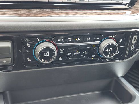 New 2026 Chevrolet Silverado 1500 LT w/ Texas Edition Plus RWD image 18