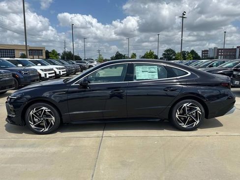 New 2026 Hyundai Sonata SEL FWD image 7