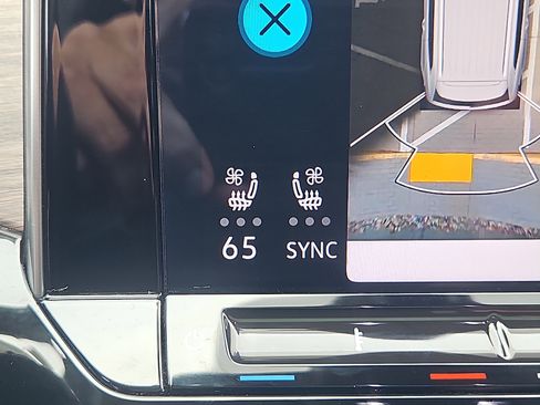Certified 2024 Volkswagen Atlas SEL Premium R-Line AWD/4WD image 17
