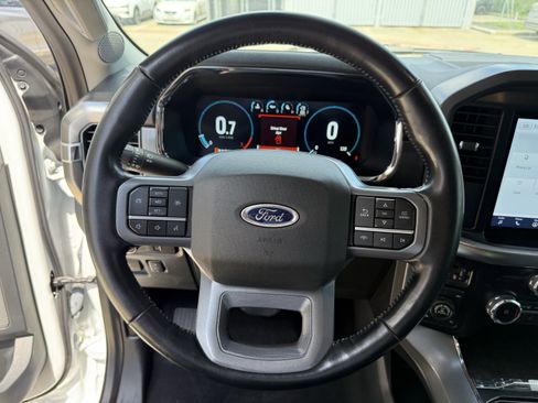 Used 2023 Ford F150 Lariat AWD/4WD image 17