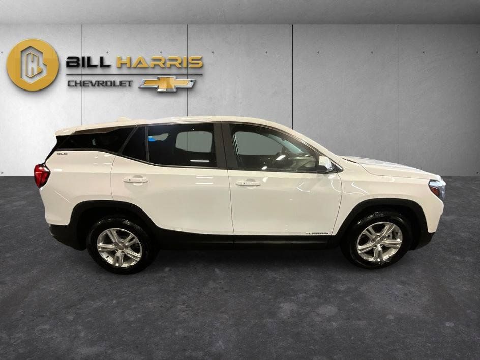 Used 2021 GMC Terrain SLE FWD image 10