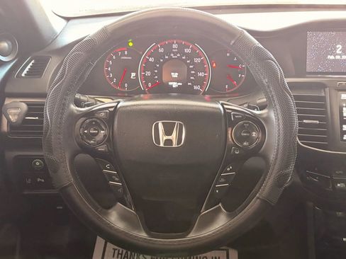 Used 2017 Honda Accord Touring image 25