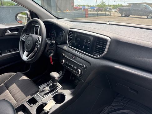 Used 2020 Kia Sportage LX AWD/4WD image 19