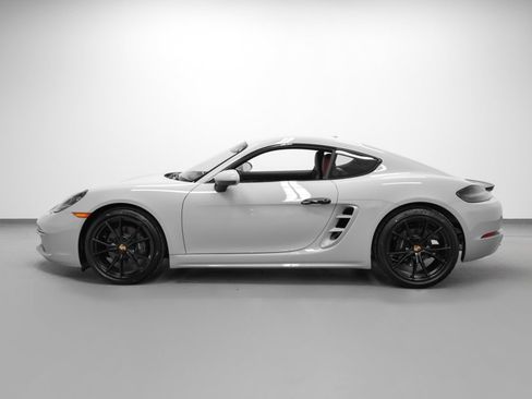 New 2025 Porsche 718 Cayman image 2