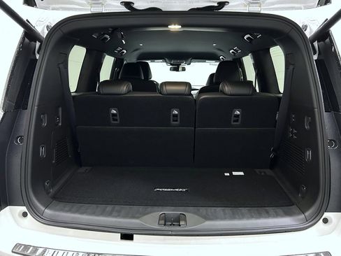 New 2026 Nissan Armada PRO-4X w/ Captain's Chari Seat Package image 9