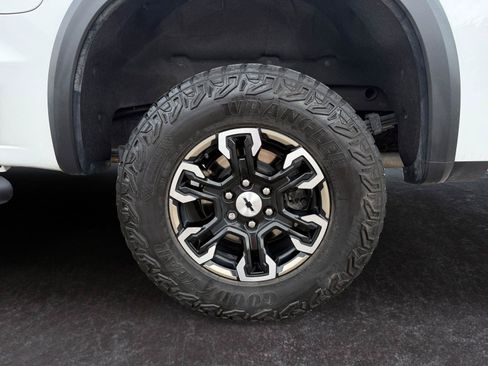 Used 2024 Chevrolet Silverado 1500 ZR2 w/ Technology Package AWD/4WD image 15