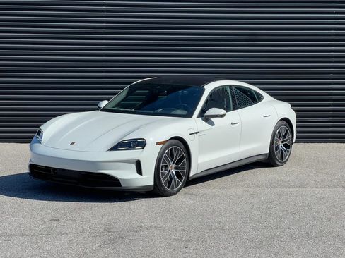 New 2025 Porsche Taycan image 1