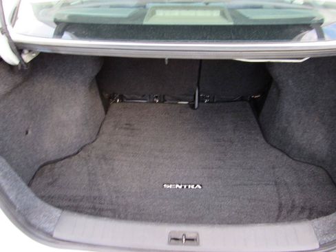 Used 2019 Nissan Sentra SV FWD image 10
