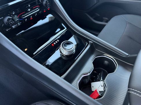 New 2025 Jeep Grand Cherokee L Laredo w/ Luxury Tech Group I image 15