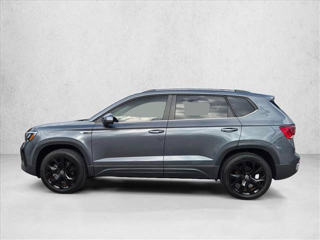 Used 2023 Volkswagen Taos SE FWD image 8
