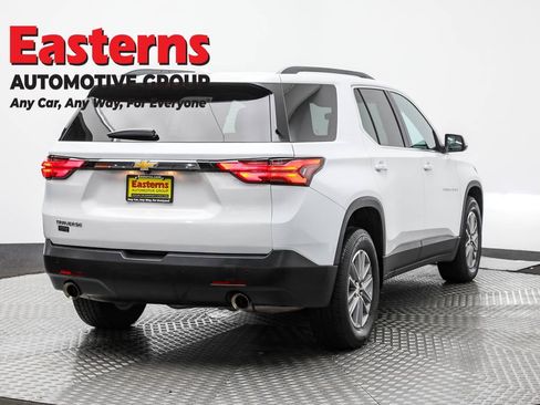 Used 2022 Chevrolet Traverse LT image 5