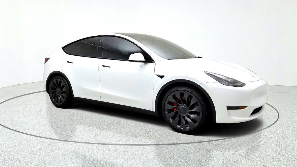 Used 2022 Tesla Model Y Performance AWD/4WD image 3
