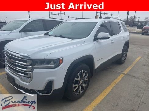 Used 2023 GMC Acadia SLT image 1