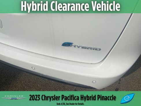 New 2023 Chrysler Pacifica Pinnacle image 9