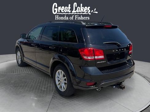 Used 2013 Dodge Journey SXT w/ Flexible Seating Group FWD image 3