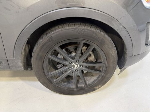 Used 2017 Ford Explorer Sport w/ Equipment Group 401A AWD/4WD image 14