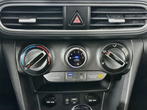 Used 2018 Hyundai Kona SEL AWD/4WD image 23