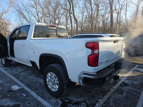 Used 2024 Chevrolet Silverado 3500 LT w/ Convenience Package image 11