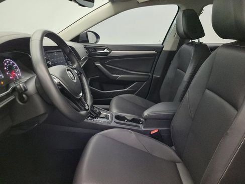 Used 2020 Volkswagen Jetta SE w/ SE Cold Weather Package FWD image 17