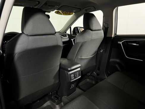 Certified 2024 Toyota RAV4 XLE FWD image 21