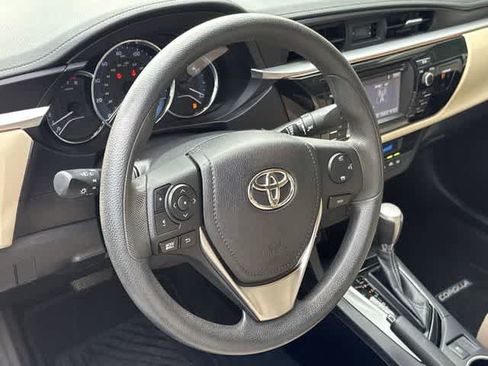 Used 2015 Toyota Corolla LE FWD image 20