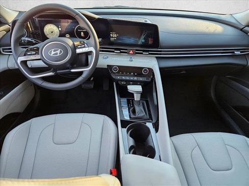 New 2026 Hyundai Elantra Limited image 11