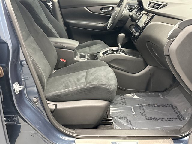 Used 2016 Nissan Rogue SV w/ SV Premium Package FWD image 17