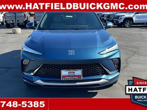 New 2025 Buick Envista Avenir image 8