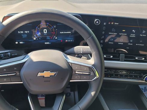 Used 2026 Chevrolet Equinox LT w/ Convenience Package II FWD image 20