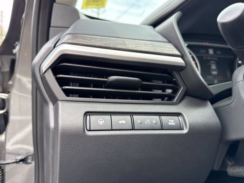 Certified 2025 Nissan Altima 2.5 SV w/ SV Premium Package FWD image 20