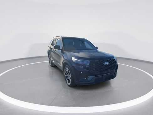 New 2026 Ford Explorer ST-Line AWD/4WD image 2