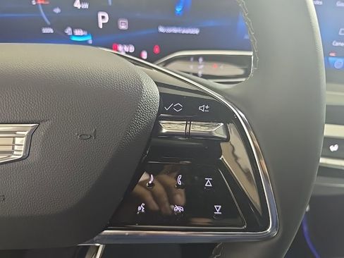 Certified 2025 Cadillac Lyriq Sport image 11