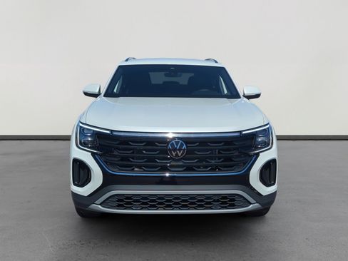 New 2026 Volkswagen Atlas Cross Sport SE image 8