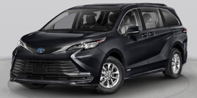 Used 2026 Toyota Sienna XLE FWD image 1
