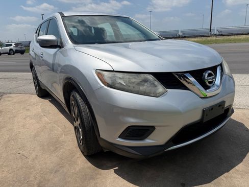 Used 2015 Nissan Rogue S AWD/4WD image 23