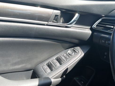 Used 2022 Honda Accord Sport image 29
