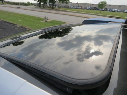 Used 2013 Toyota RAV4 XLE FWD image 9