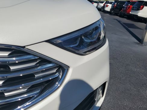 Certified 2022 Ford Edge Titanium w/ Equipment Group 301A image 3