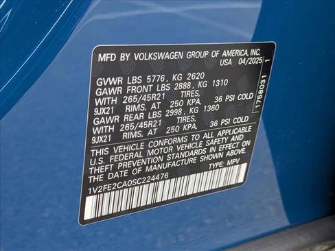 Used 2025 Volkswagen Atlas Cross Sport SEL Premium R-Line AWD/4WD image 25