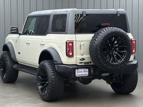 Used 2025 Ford Bronco Outer Banks w/ Sasquatch Package AWD/4WD image 3