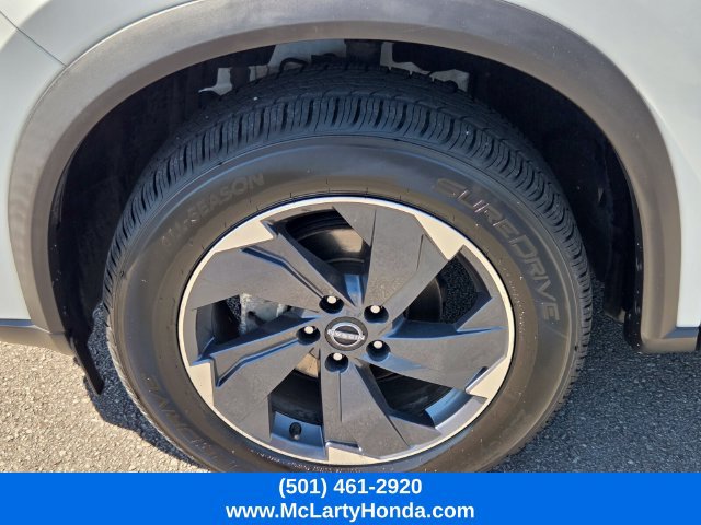 Used 2024 Nissan Rogue SV FWD image 20