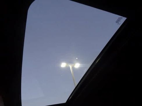 Used 2020 Toyota Tacoma Limited image 13