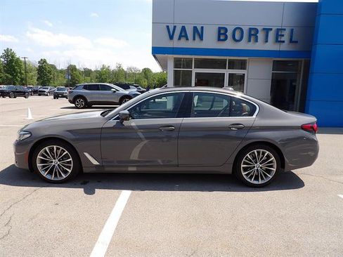 Used 2022 BMW 540i xDrive w/ Convenience Package AWD/4WD image 2