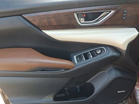 Used 2019 Subaru Ascent Touring AWD/4WD image 12