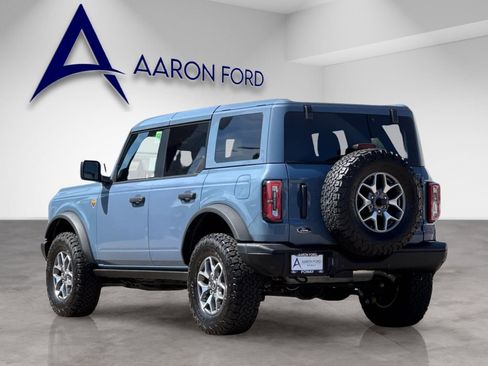 Used 2025 Ford Bronco Badlands AWD/4WD image 4