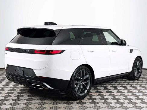 Used 2024 Land Rover Range Rover Sport SE AWD/4WD image 5